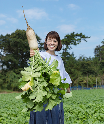 どうですか？　この立派な「源助だいこん」！ 