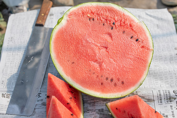 そんな前田さんに『美味しいスイカの見分け方』を聞いたところ……