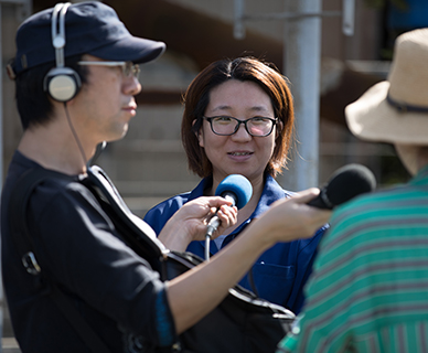 肥育農家の嶺岸寛子さん