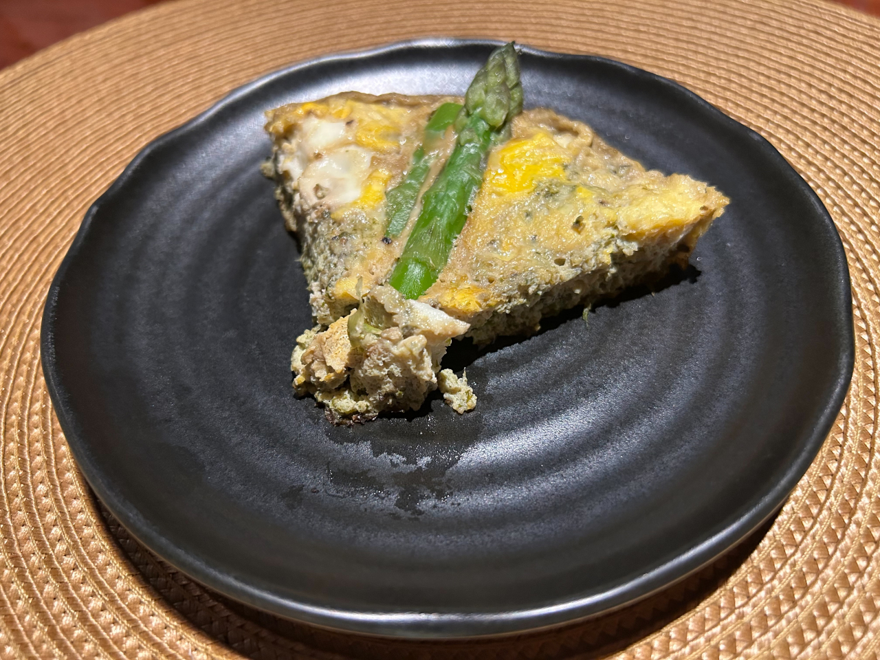 カエサルに捧げるアスパラガスの卵とじ