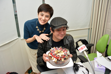  （写真は G's Birthday！）　ゲストは米津玄師さん