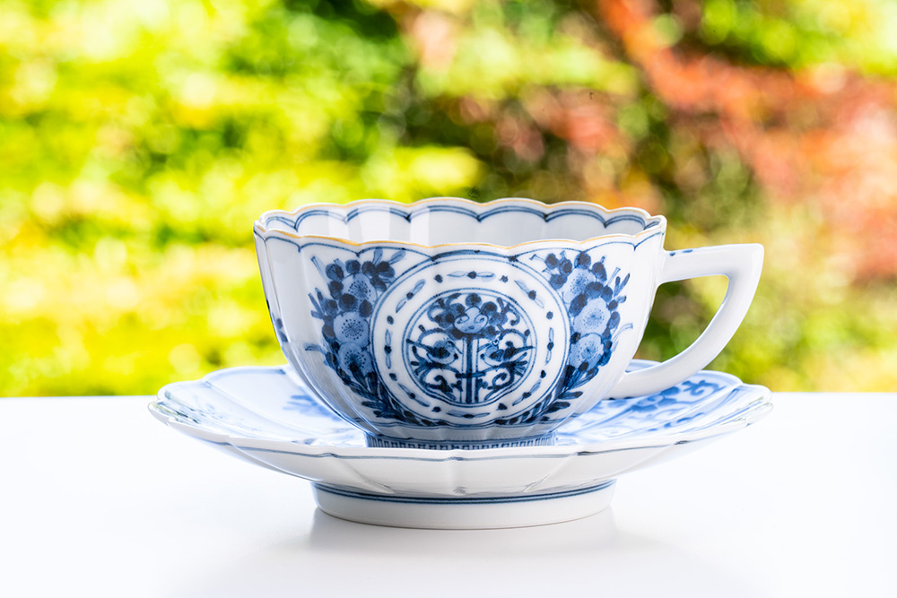九谷満月「カップ&ソーサー 吉祥文」 | Grand Seiko THE NATURE OF