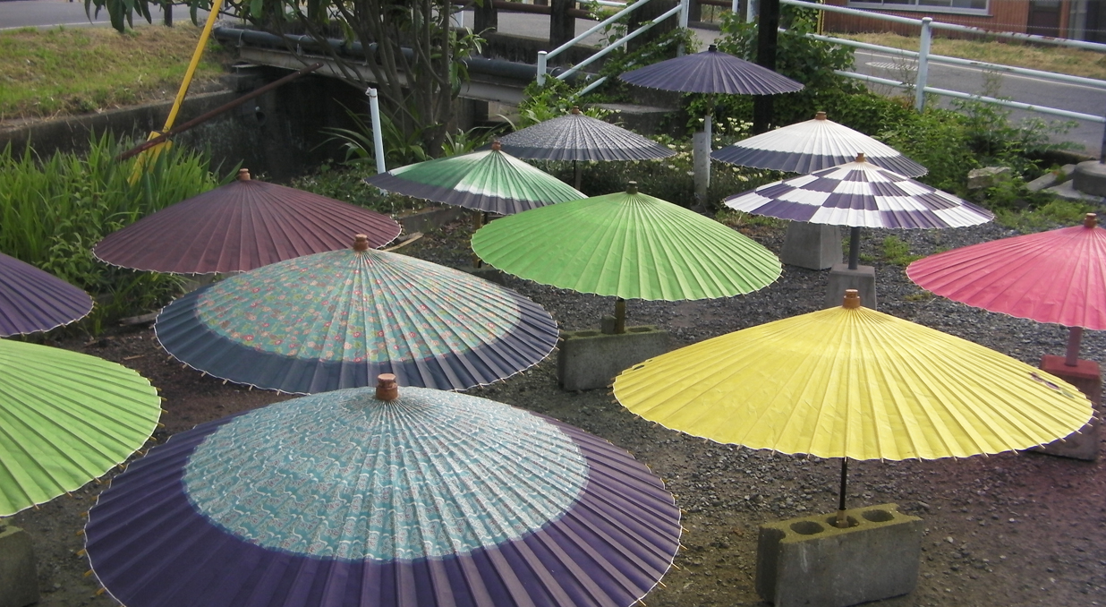 Vol.67 「和傘」 大分県 | DUNLOP presents みらい図鑑 - TOKYO FM