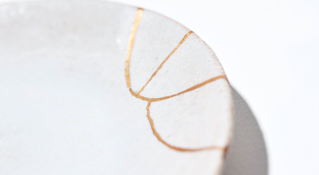 VOL.296「家庭用の金継ぎ体験キット」 | DUNLOP presents みらい図鑑