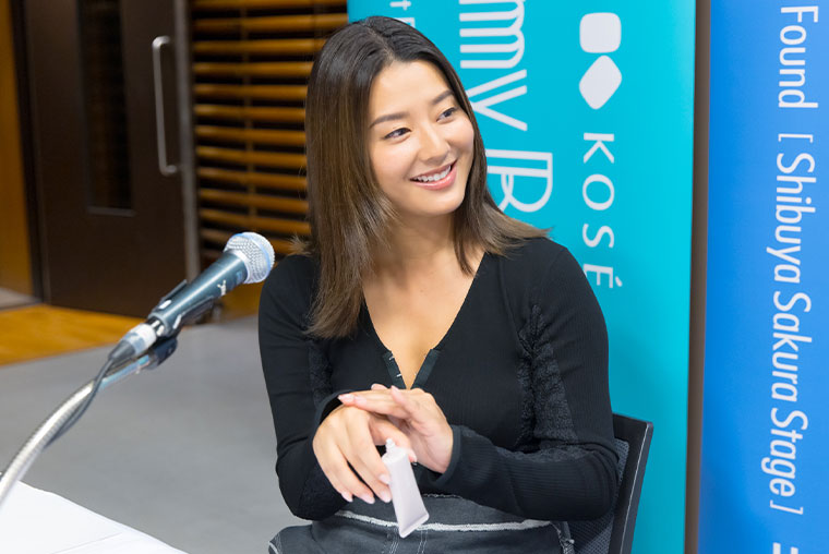 写真：introduce by SUMIRE & HIROMI