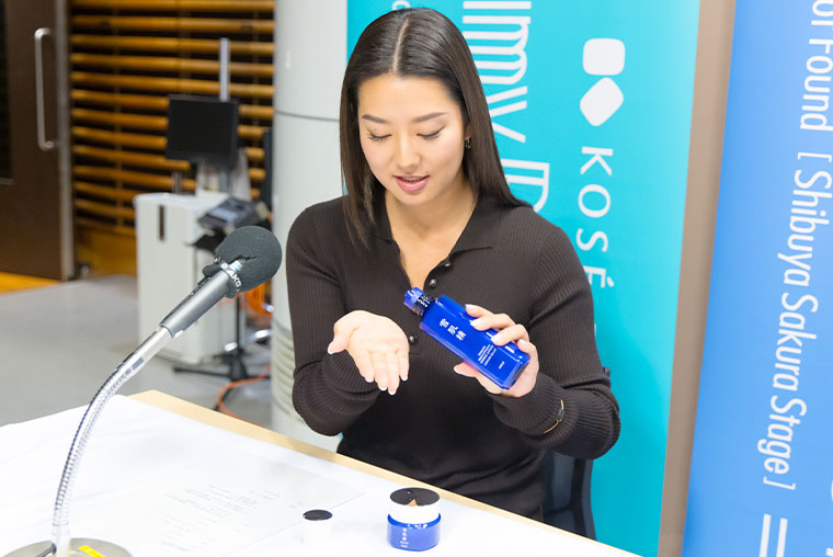 写真：introduce by SUMIRE & HIROMI