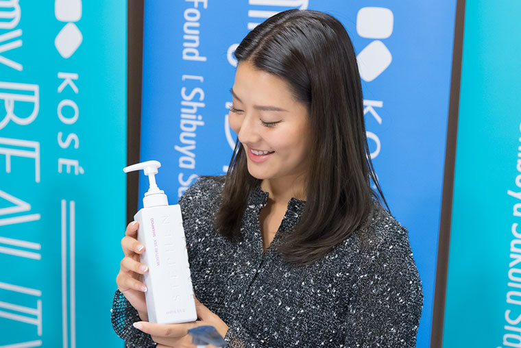 写真：introduce by SUMIRE & HIROMI