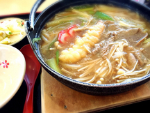 モツ煮込みうどん 写真