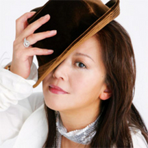 小比類巻かほる 写真