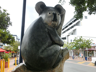 �I�[�X�g�����A�؍݋L