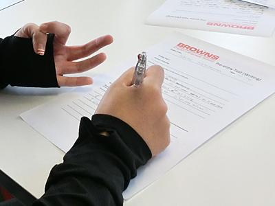 �I�[�X�g�����A�؍݋L