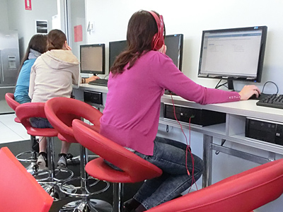 �I�[�X�g�����A�؍݋L