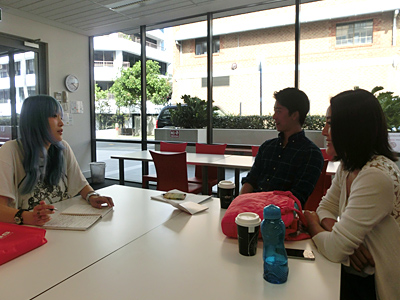 �I�[�X�g�����A�؍݋L