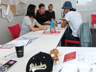 �I�[�X�g�����A�؍݋L