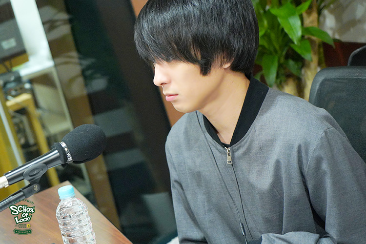 XIIX先生が初来校!授業テーマは「君はいま何色?」 | SCHOOL OF XIIX先生が初来校!授業テーマは「君はいま何色?」 | SCHOOL OF