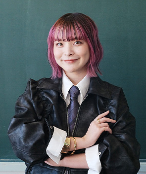 アンジー校長