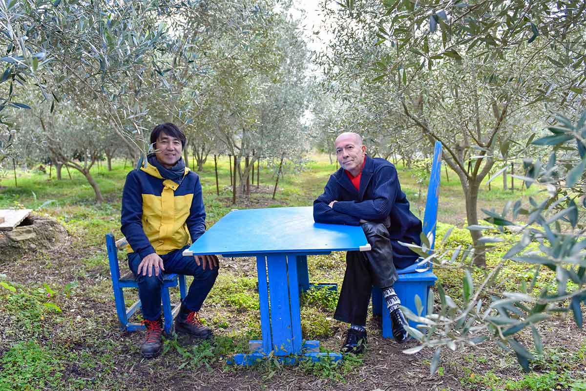 世界的マエストロ、指揮者･井上道義の小豆島紀行「マエストロ感動！有機栽培でオリーブを育てる闘い」