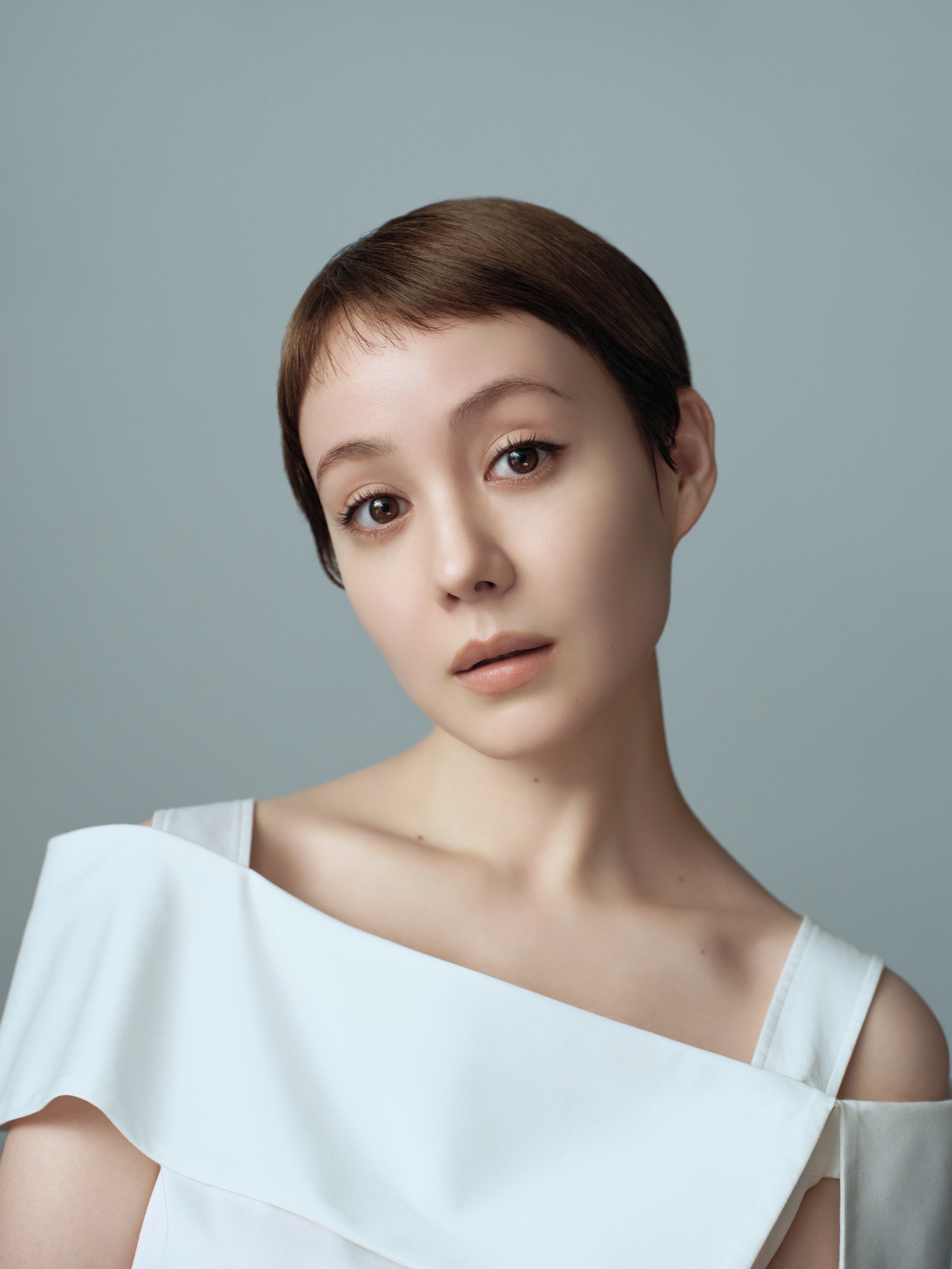 トリンドル玲奈さん 宣材写真