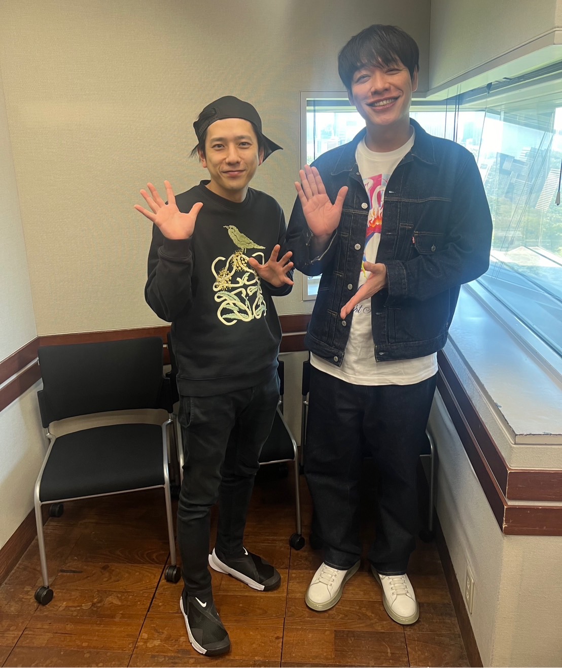 二宮さんスタジオ写真2 Re