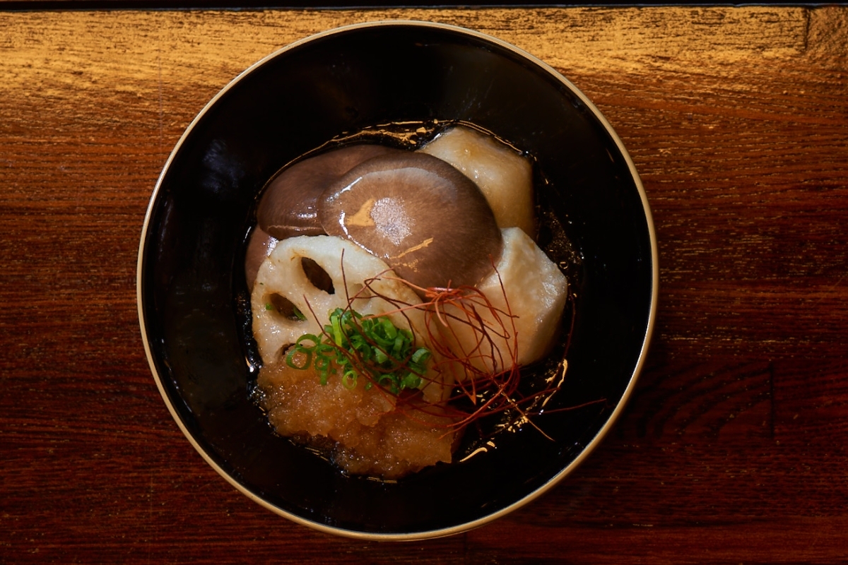 霜降りひらたけと里芋・蓮根の揚げだし