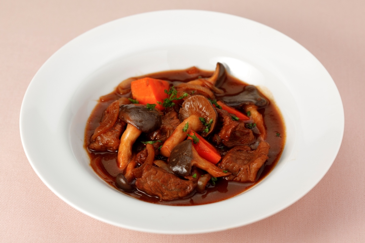 霜降りひらたけと牛肉の赤ワイン煮
