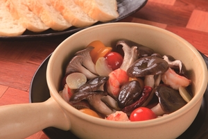 霜降りひらたけとえびのアヒージョ