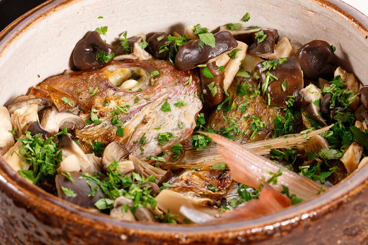 霜降りひらたけと鯛の炊き込み御飯