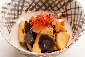 霜降りひらたけとたけのこの炒り煮