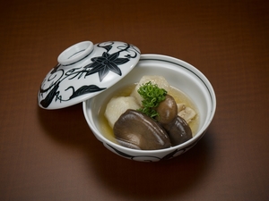 霜降りひらたけと里いもの煮物