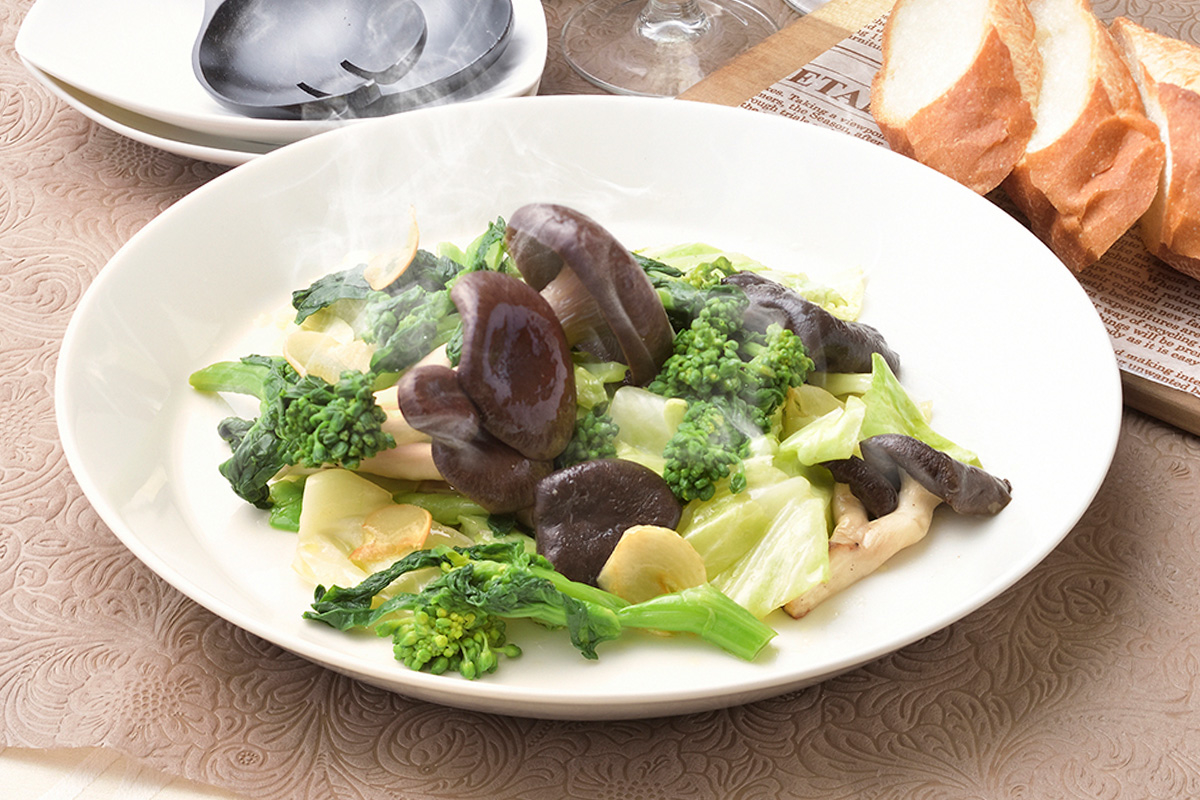 霜降りひらたけと春野菜のガーリックソテー