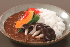 霜降りひらたけと夏野菜のカレー