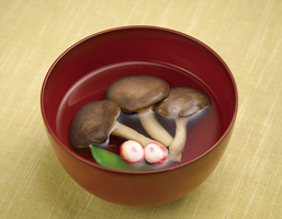 霜降りひらたけのお吸い物